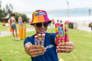 Life Savers renews Surf Life Saving pledge 