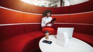Redbubble co-founder calls for chair removal