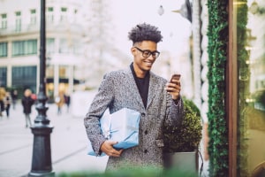 Fashion leads EOFY sales as spending growth stalls&nbsp;