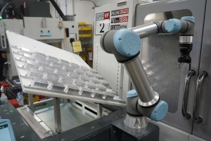 Collaborative robots vs industrial robots