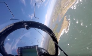 FRIDAY FLYING VIDEO: Landing a Hawk