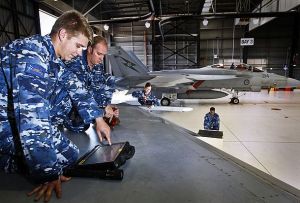 Hornet, Growler sustainment contract announced 