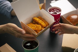 Huhtamaki acquires its Aus foodservice group