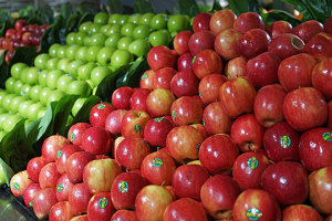 Call for national approach to fruit sticker ban
