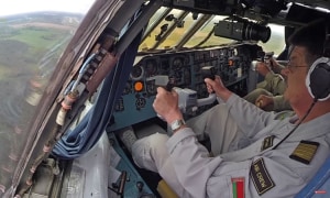 FRIDAY FLYING VIDEO: IL76 Low Pass