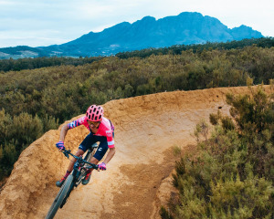 Lachlan Morton, a roadie with a dirty future
