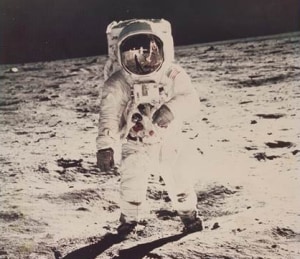 Famous moments in space history to be auctioned next week