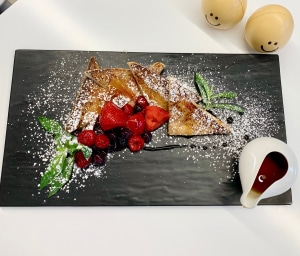 WATCH: Sunny Queen dips into brekkie convenience