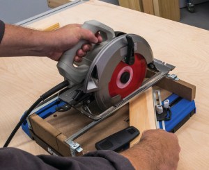 Crosscut sawing: fixed and portable guides