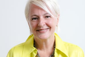 Gender pay gap widens 