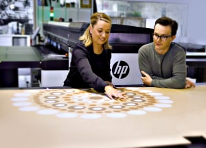 Left Bank Art Group grows with HP Latex R-Series flatbed printers