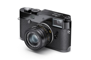 Leica launches 'black paint' M10-R 