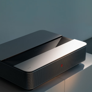 Leica releases $14,000 short throw projector