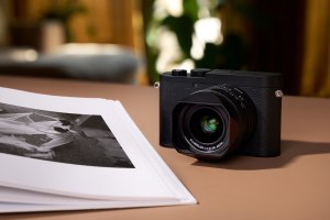 Leica weighs up potential &euro;1 billion sale
