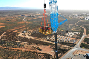 Biggest crane in the Southern Hemisphere 