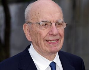 MURDOCH GIVES NEWSPAPERS 15 YEARS MAX
