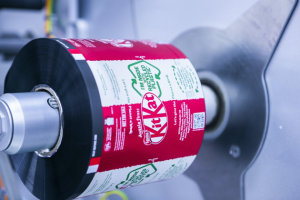 Amcor prints first recycled soft plastic food wrapper