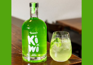 Tommy&rsquo;s Booze launches Kiwi liqueur