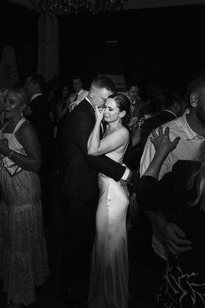 Gerrie Mifsud: Australasia's Top Wedding Photographers 2022 &ndash; featured entry