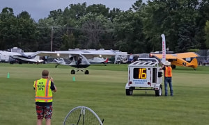 FRIDAY FLYING VIDEO: STOL at Oshkosh