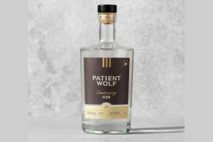 Hawthorn FC special gin sports new label 