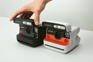 Video: Inside the last Polaroid factory in the world