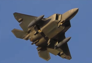 MONDAY FLYING VIDEO: Avalon Arrivals