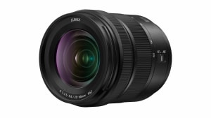 Panasonic releases new 20-60mm F3.5-5.6 lens