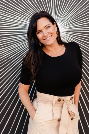 Our judges &ndash; Australasia's Top Wedding Photographers 2022 &ndash; Sara France