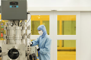 RAAF and Sydney Uni open nanotech lab