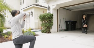 Video: How to turn your garage into a home photography studio