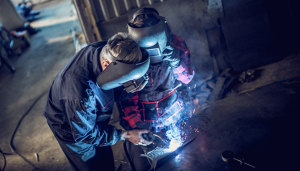 Defence bolsters trades training