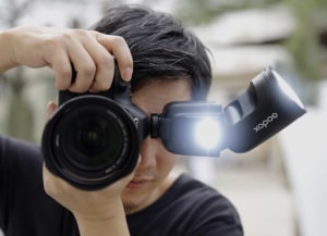 Godox launches V1 Pro flash