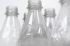 UK trial sees Sprite bottles lose label