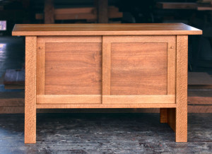 Making a sliding door cabinet