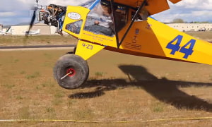 FRIDAY FLYING VIDEO: The Six-foot Take-off
