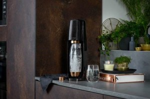 SodaStream sparkles in gold