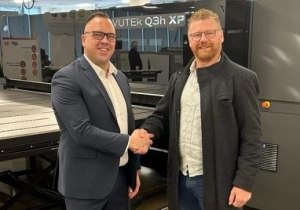 WORLD FIRST FOR CMYKHUB AND EFI