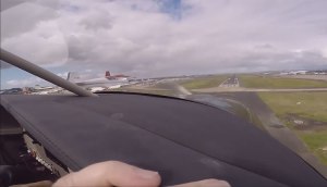 FRIDAY FLYING VIDEO: The Stooges do Sydney International