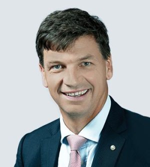 Record new renewable capacity in 2019