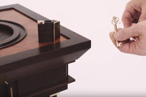 Video: unlocking The Podium puzzle cabinet 