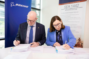 Boeing wins Navy communications systems contract