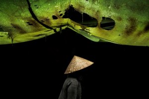 Behind the Lens: Conically centred