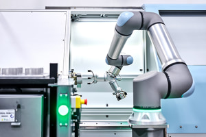 UR debuts cutting-edge cobots 