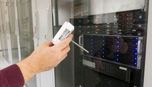 Immersion temperature sensors