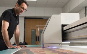 Print21 magazine: Entry level flatbed printing