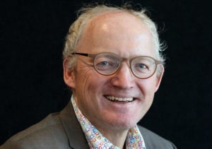 Awarding patents to AI inventions 