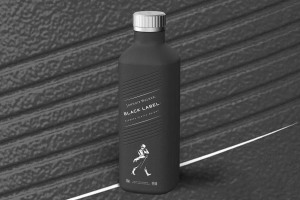 World first whisky bottle from paper