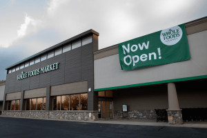 Retailer retrofits 100 stores with R-448A 