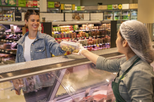 Woolies expands BYO container trial 